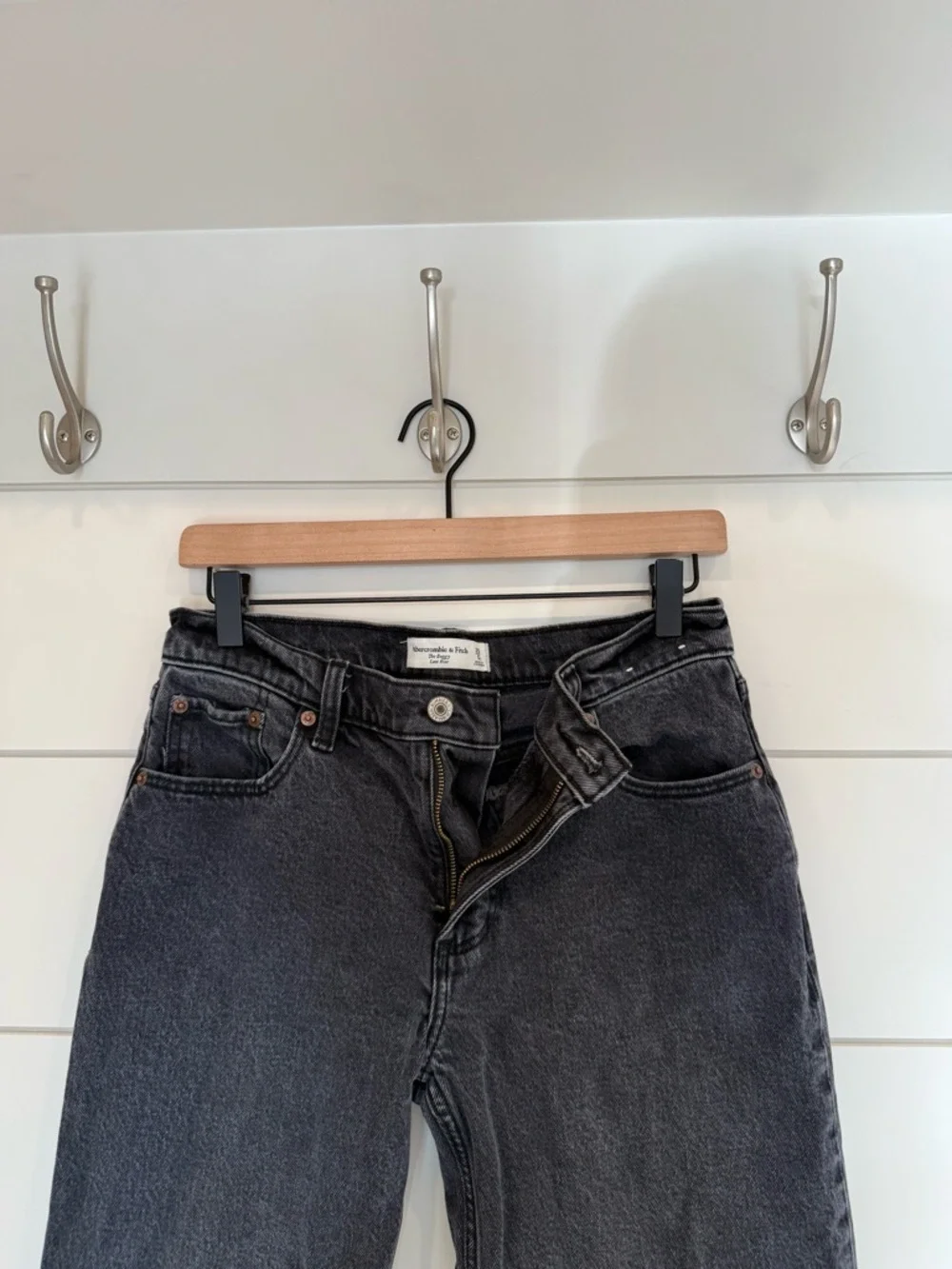 Abercrombie & Fitch The Baggy Low Rise Jeans 25 Long - Picture 7 of 9
